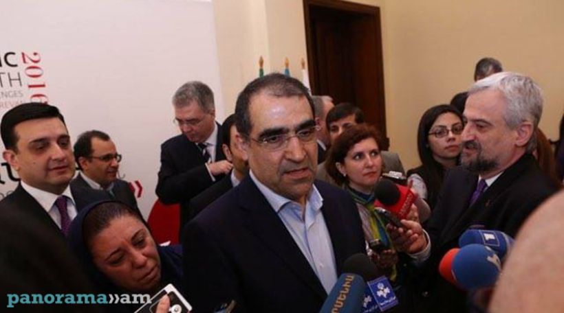 Глава Минздрава ИРИ Хасан Хашеми: В сфере здравоохранения Ирана работают известные армянские специалисты