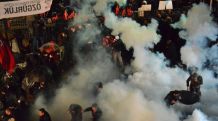 Turkish Police takes down Opposition newspaper office