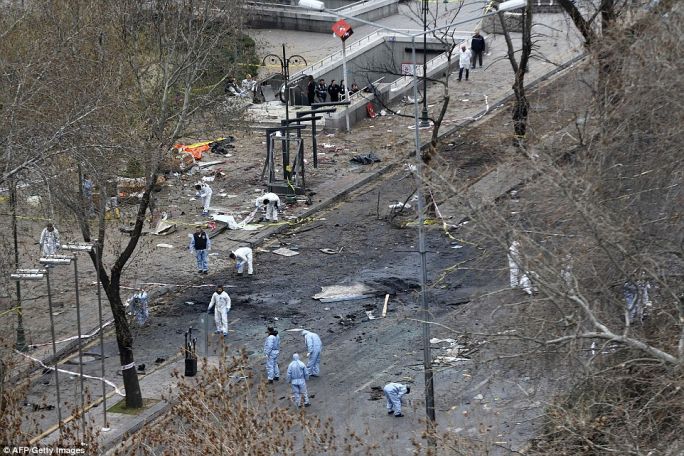 Turkish police detain suspects in anti-terror raids