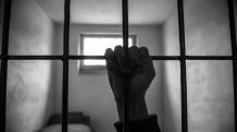 СМИ: В Азербайджане каждый третий гражданин может оказаться в тюрьме из-за кредитных долгов