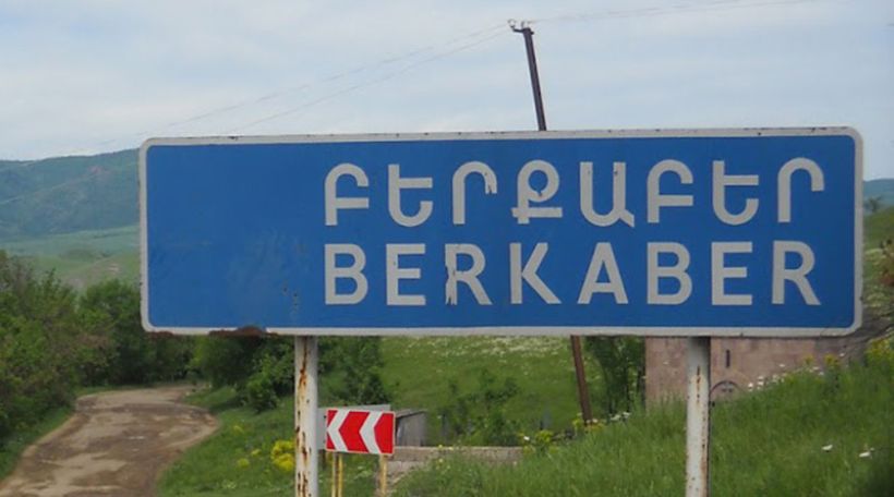 ВС Азербайджана обстреляли армянское село Беркабер, ранен 64-летний Норик Алиханян