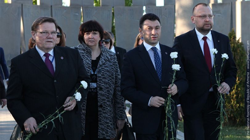 Czech parliamentarian: What we saw on the photos completely reminds me the handwriting of ISIL