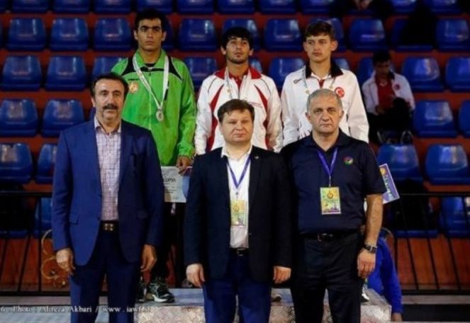 Սենիկ Սերոբյանը՝ ոսկե մեդալակիր