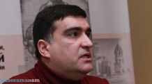 Арис Казинян: Восседающий на коне архиепископ Нерсес сам принимал парад армянского ополчения, идущего освобождать землю от мусульманского ига