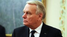 Глава МИД Франции: Ни одна из версий крушения самолета EgyptAir не является приоритетной