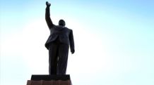 СМИ: Анонимный опрос среди жителей Азербайджана покажет, что они поддерживают расписавших памятник Гейдару Алиеву блогеров