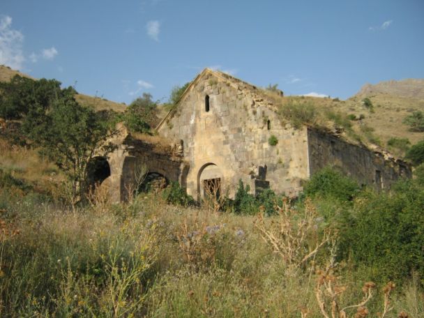 Շատիվանքը քանդվելու եզրին է