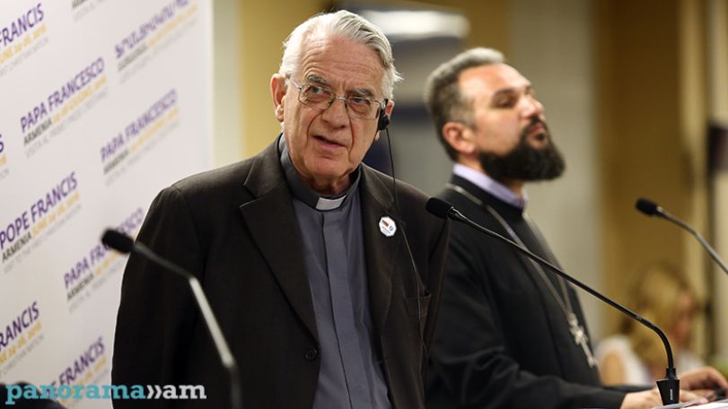 The Holy See Press Office: Past tragedies are recalled to lay grounds for a dialogue and reconciliation