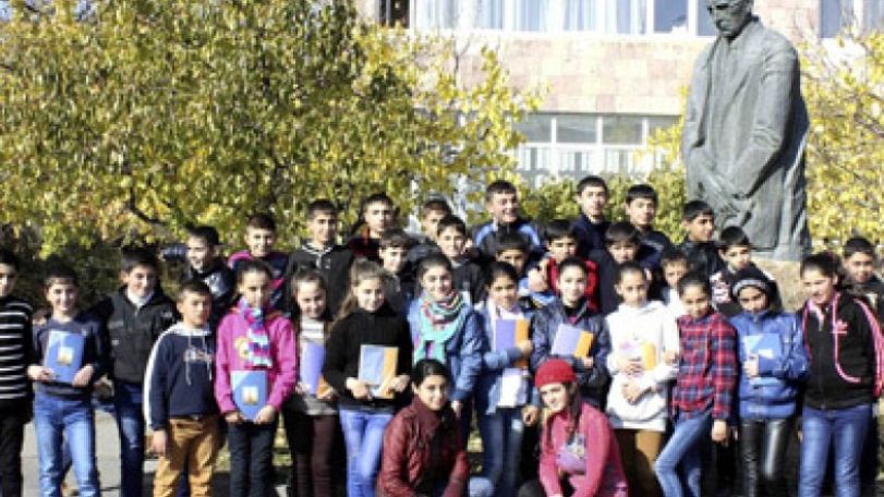 «Անվճար դասագրքեր» ծրագրի շրջանակներում 307 անապահով աշակերտի անվճար դասագիրք է տրամադրվել