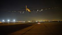 Самолет на солнечной энергии Solar Impulse завершил кругосветное путешествие
