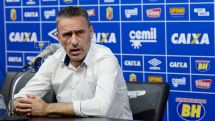 Պաուլու Բենտուն պաշտոնանկ է եղել