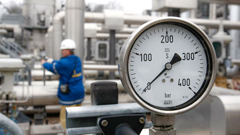 Poland halts gas supplies to Ukraine after main pipeline leak