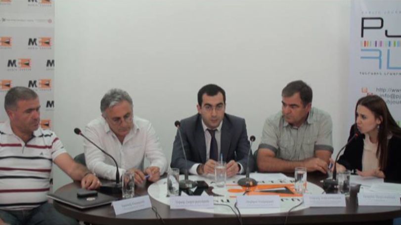 Խաղողագործ. Դառել ենք հեռուստաաստղ, որտեղ միկրոֆոն ենք տեսնում, վազում ենք, բողոքում ենք