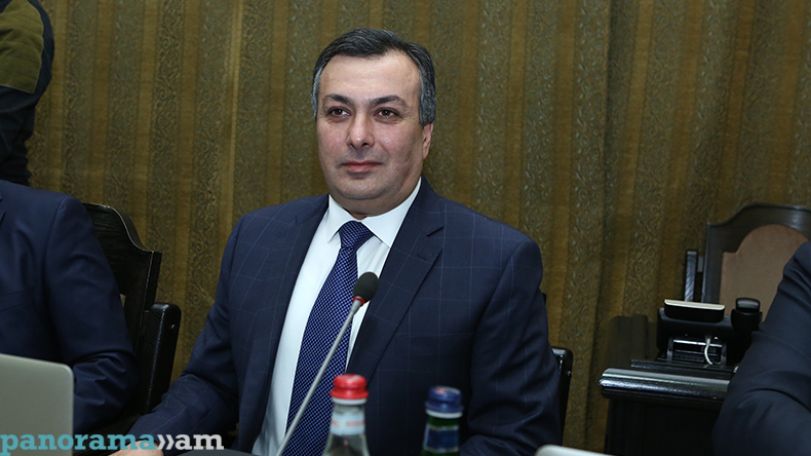 Դռան զանգը տվեցի, կինս բացեց, գրկախառնվեցի և ականջին շշնջացի՝ սիրելիս, ես իմ ժամանակի մեծ մասը հատկացնելու եմ ուրիշին. Արմեն Ամիրյան