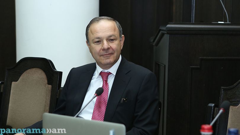 Новый глава Минздрава Армении Левон Алтунян рассказал, как стал миллионером