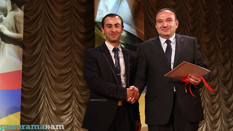 Ըստ ավանդության՝ ավտոմեքենա տարվա լավագույն ուսուցչին