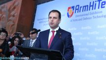 Հայ ժողովուրդը երբեք չի ունեցել ռազմաարդյունաբերական ոլորտի խորագիտակների պակաս. Պաշտպանության նախարարը՝ «ArmHiTec»-ում