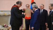 Սերժ Սարգսյանը Մալթայի Ինքնիշխան Մարտական Ուխտի Արքայազն և մեծ վարպետ Ֆրա Մեթյու Ֆեսթինգին պարգևատրել է Փառքի շքանշանով
