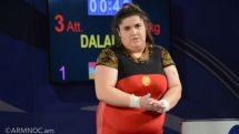 Weightlifter Arpine Dalakyan conquers a bronze medal at Junior World Championships