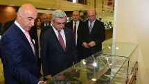 Президент Армении посетил ювелирную выставку Yerevan Show и присутствовал на открытии нового торгового центра