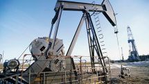 Мировые цены на нефть в последний день рабочей недели незначительно увеличиваются