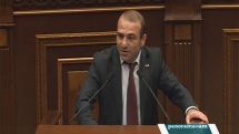 Оппозиция в НС Армении призывает поддержать «необходимый для воюющей страны» проект о компенсациях семьям военнослужащих
