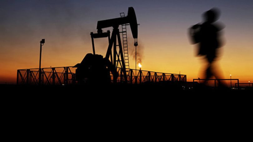 Мировые цены на нефть в понедельник демонстрируют негативную динамику