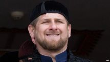 «Подобрали прикид, разучили два-три жеста»: Кадыров рассказал о репетиции пародии с Галустяном на КВН