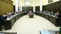 «Нам всем нужен результат»: премьер Армении Карен Карапетян потребовал у главы Минэкономики конкретных шагов