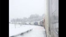 Lars checkpoint closed with hundreds of Armenian trucks stuck despite official assurances to the contrary