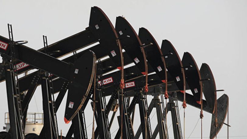 Мировые цены на нефть в понедельник растут