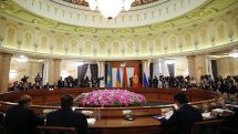 ЕАЭС обсудит с Пекином выход своих компаний на китайский рынок