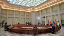 Лидеры стран ЕАЭС, в том числе Киргизии, подписали Таможенный кодекс