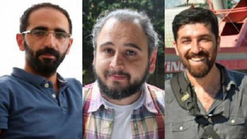 Turkish police officers detain reporters, call them “Armenian bastards”