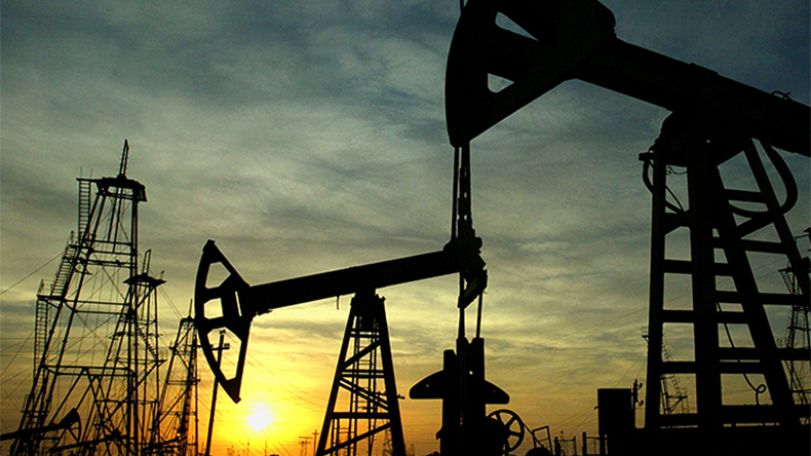 Цены на нефть перешли к снижению в понедельник