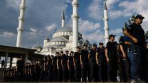 Прокуратура Стамбула выдала ордера на задержание 243 турецких военных