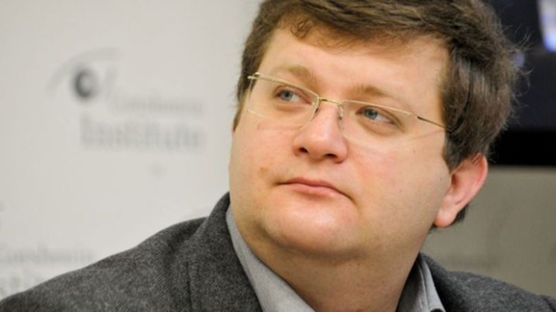 Главе делегации Украины в ПАСЕ В. Арьеву посоветовали вспомнить убийство Шеремета и ситуацию с Надеждой Савченко, а уж потом делать «выводы»