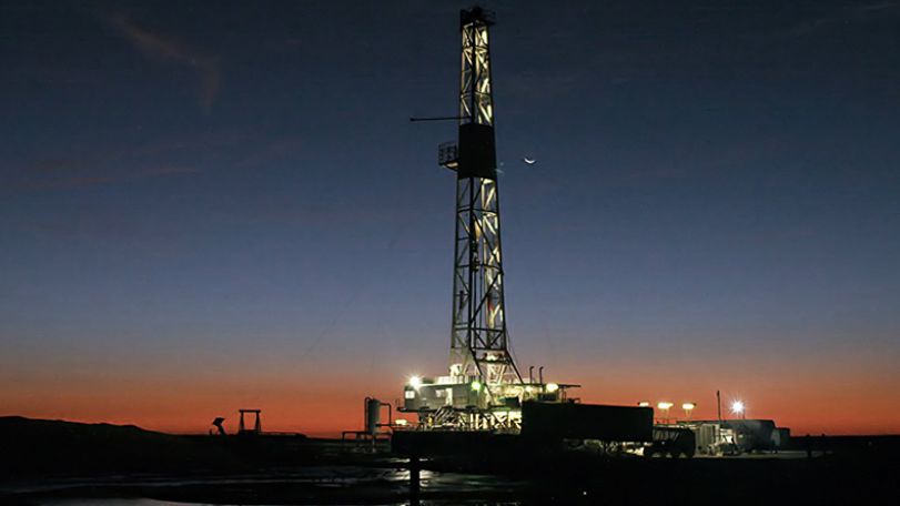 Цена нефти снижается в первый день рабочей недели
