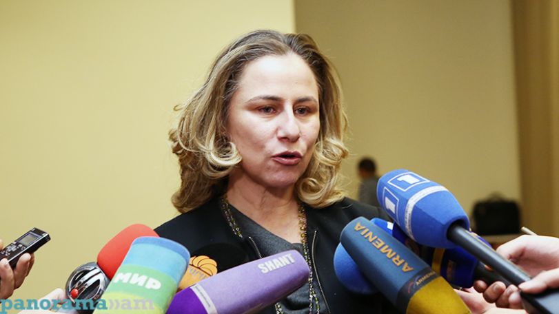 Премьер Армении Карен Карапетян назначил главой Госкомитета по туризму дочку известного писателя Перча Зейтунцяна