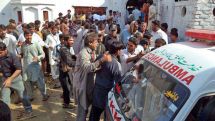 More than 70 killed in Isis suicide attack in Pakistan