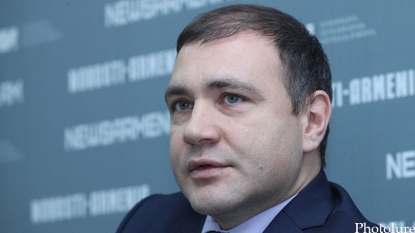 Д.Дворников: Перебежчик Ваан Мартиросян, исполняющий политико-пропагандистские заказы официального Баку, разоблачил свою фальшивую сущность
