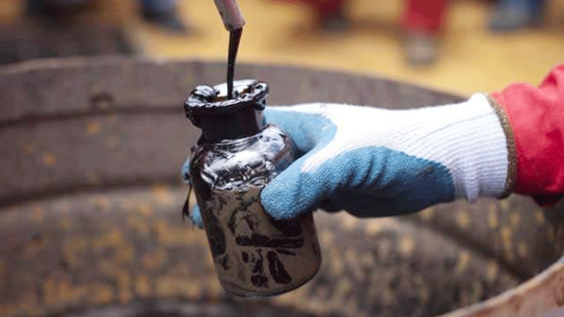 Цены на нефть слабо растут в среду