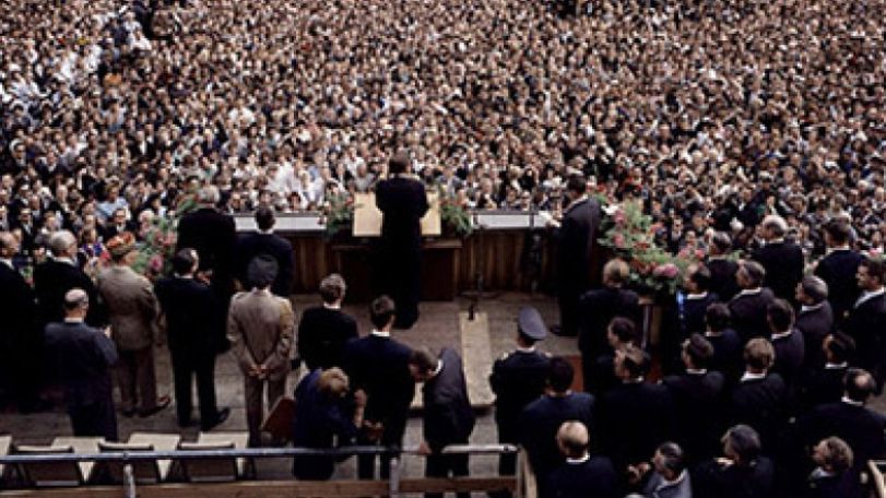 25 yrs after the Berlin Wall: Who really won the Cold War?