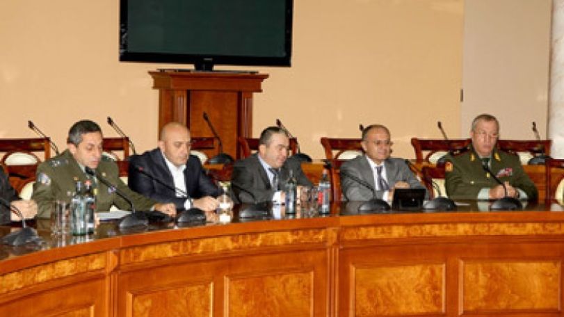 ՀՀ պաշտպանության նախարարը խրախուսել է մարզիկ-զինծառայողներին