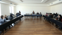 Ցեղասպանության ձեռնարկ ուսուցիչների համար, ոչ թե՝ դասավանդում