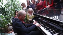 Richard Clayderman promises to make a gift to the Armenian audience