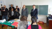 ԿԳ նախարարը Կոտայքում անդրադարձել է ուսուցչական համակազմի և հաստիքների անհամապատասխանությանը