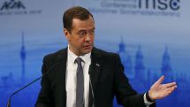 Медведев решил «подавить соблазн» чиновников вмешиваться в творчество и покушаться на свободу художников