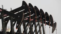 Стоимость нефти снижается утром в четверг