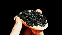 В Азербайджане кормят народ нечистой продукцией: бизнесмены злоупотребляют снижением покупательской способности населения
